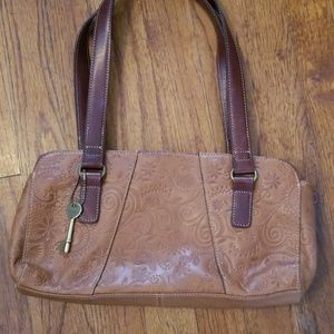 Beautiful leather Fossil purse